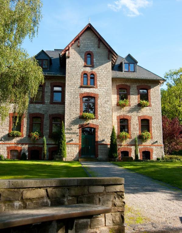 Hotel Restaurant Sonnenhof Weyerbusch Exterior photo