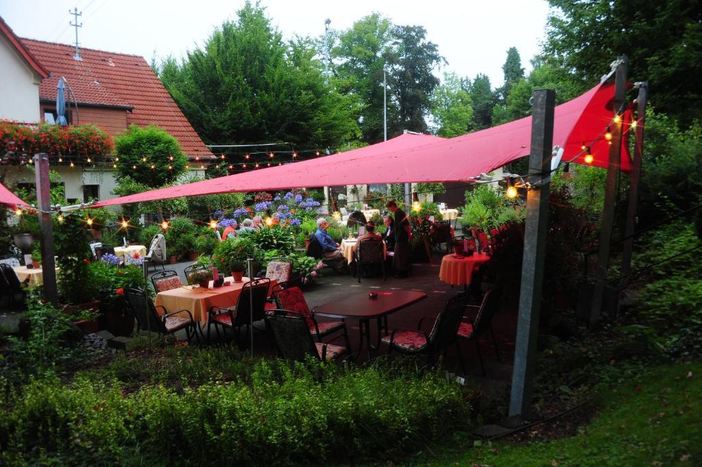 Hotel Restaurant Sonnenhof Weyerbusch Exterior photo